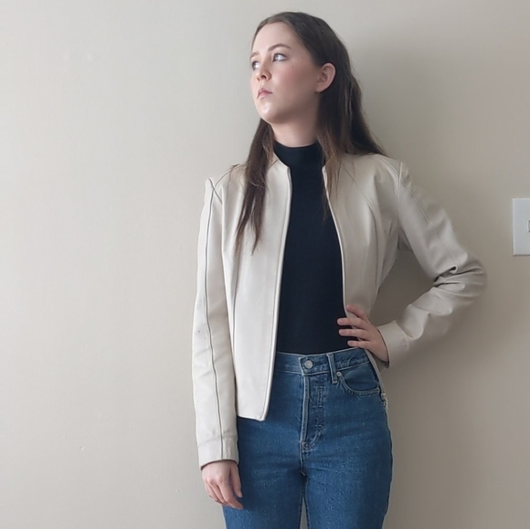 Sade Backless Bodysuit - Picture 9 of 9